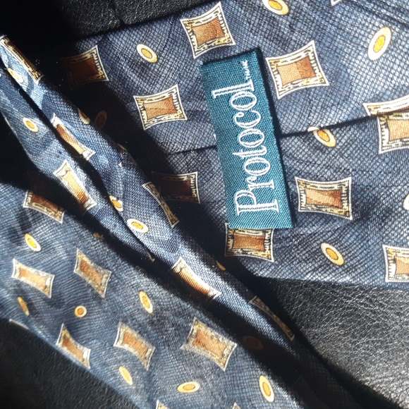 Protocol blue tie - Picture 5 of 6
